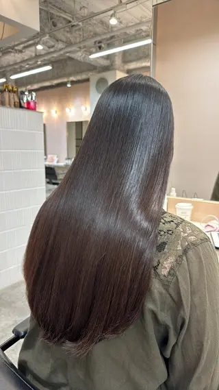 ロング ガレリアエレガンテ　サカエテン所属・田中俊　縮毛矯正 髪質改善のヘアスタイル