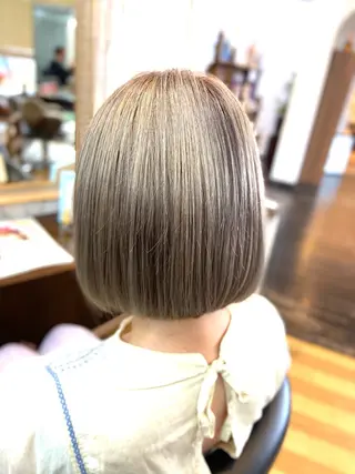 ショート カラー ARK 武藤のヘアスタイル