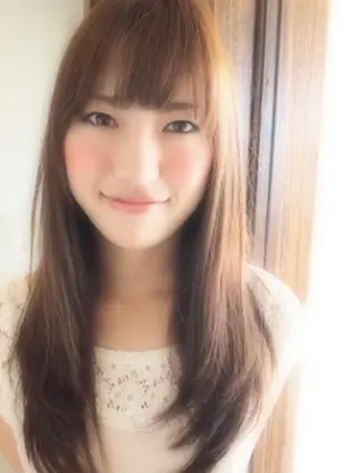 ミディアム カラー grand juteのヘアスタイル