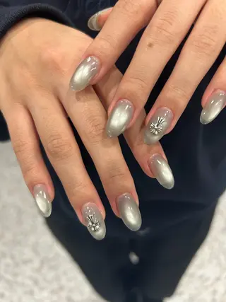 ネイル 小松 千冬snazzyのネイルデザイン