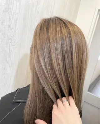 ミディアム カラー ヘアアレンジ HUENEST アカデミーサロンのヘアスタイル