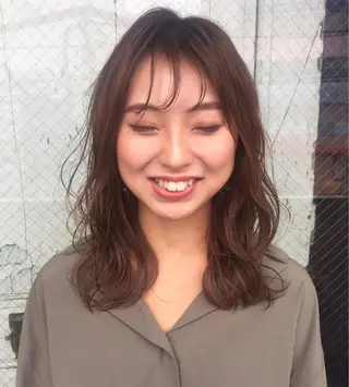 ロング Chlan岡本所属・Chlan岡本 坂本のヘアスタイル