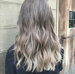 セミロング カラー ヘアアレンジ Aloa透明感ヘア ♡kanami♡のヘアスタイル