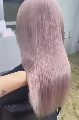 ロング LAME所属・RU NAのヘアスタイル