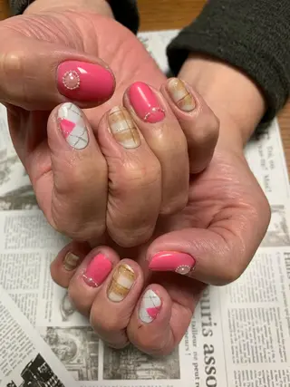 ネイル 大崎 奈々のネイルデザイン