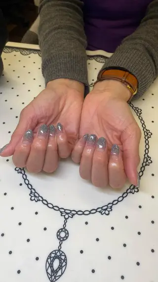 ネイル アイエスト所属・EYEST クロダのネイルデザイン