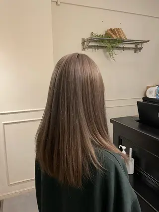 セミロング カラー rin🩰ハイトーン /レディースパーマのヘアスタイル