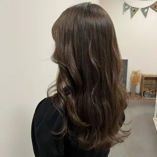 セミロング Rino kanayama所属・Rino 金山 ／ 宮澤 萌のヘアスタイル