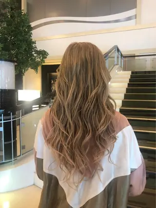 ロング 韓国カラー/エクステ carryのヘアスタイル