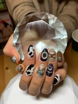 ネイル LAVISH nail salonのネイルデザイン