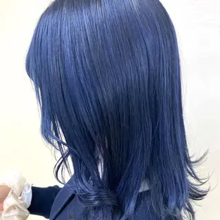 セミロング カラー ヘアアレンジ ブリーチカラー 🩵MIZUKIのヘアスタイル