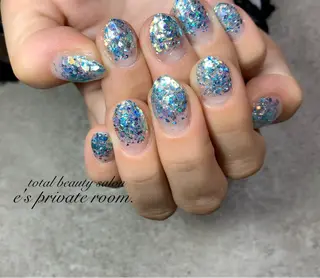 ネイル LAVISH nail salonのネイルデザイン