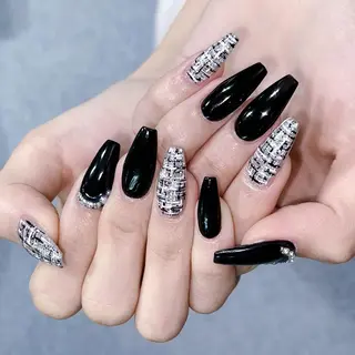 ネイル Queens PUPUのネイルデザイン