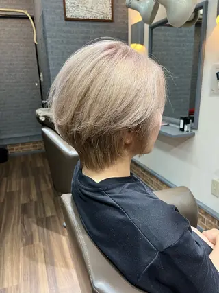 ショート カラー ヘアアレンジ BOB所属・三輪 太一のヘアスタイル