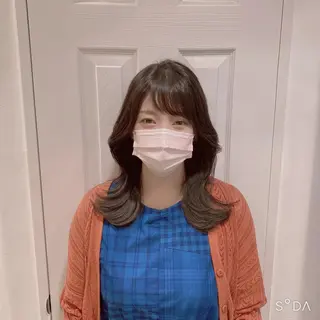 ミディアム La paix所属・パーソナルカラー lapiax阿部のヘアスタイル