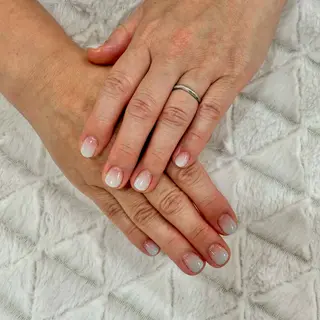 ネイル Luna 烏丸店所属・竹田 美羽のネイルデザイン