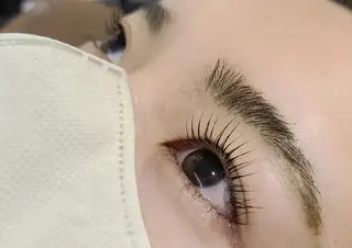 マツエク・マツパ 関口 友菜のヘアスタイル