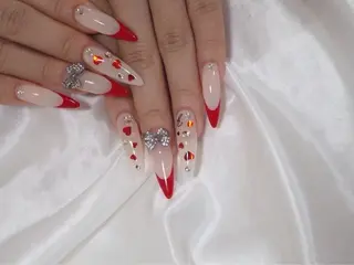 ロング 中道 彩花のネイルデザイン