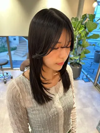 セミロング カラー 韓国風/オシャレ /縮毛矯正/滝口琴未のヘアスタイル