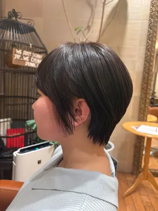 ショート 田内 満里奈のヘアスタイル