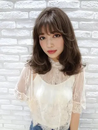 ロング 遠藤 眞実のヘアスタイル