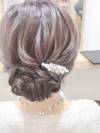 ミディアム ヘアアレンジ GRANLUSSO 〜グランルッソ駅前店所属・木口 嘉美のヘアスタイル