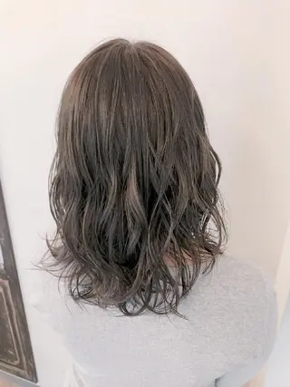 ミディアム カラー デザインカラー髪質 改善Lilithのその他イメージ