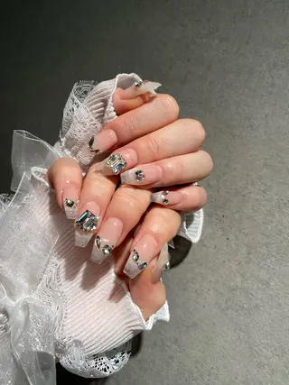 ネイル I-nailロング /ワンホン/キラキラのネイルデザイン