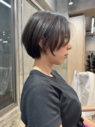 ショート ⭐ハイトーンブリーチ ミルクティーピンクのヘアスタイル