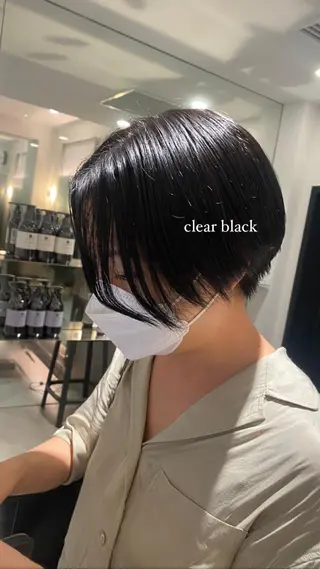 ショート カラー ミオ💎透ける暗髪/ ブリーチなしWカラーのヘアスタイル
