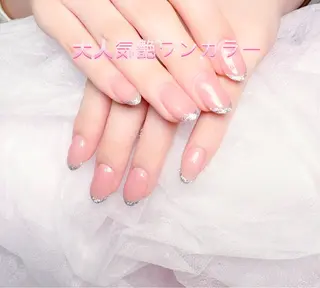 ネイル pink ladyサロン所属・べ にのネイルデザイン