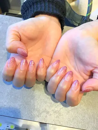 ネイル Nest 岩崎のネイルデザイン