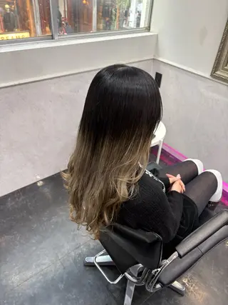 カラー デザインカラー / ナダショウタロウのヘアスタイル