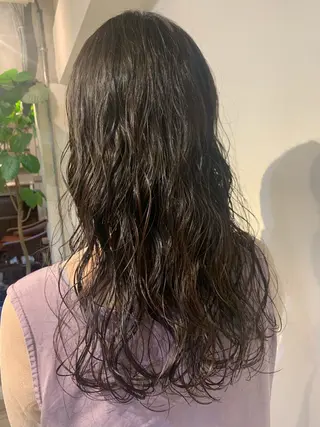 ロング パーマ MOMOKA💫 YARD【学芸大学】のヘアスタイル