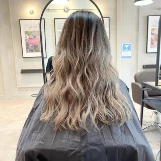 セミロング カラー ヘアアレンジ アンドウ ユウ/ レイヤーカット/韓国のヘアスタイル