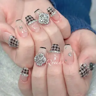 ネイル Queens ひなのネイルデザイン