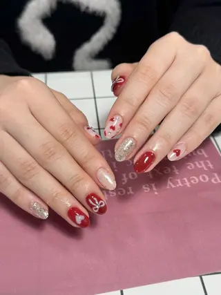 ネイル nail salon CAREY 🎀のネイルデザイン
