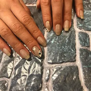 ネイル 河野 弥月のネイルデザイン