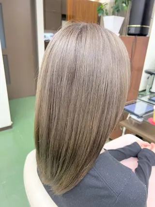 セミロング カラー 甲田 豪徳のヘアスタイル