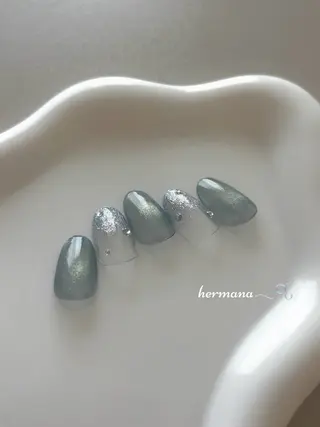 ネイル 伊藤 菜緒のネイルデザイン