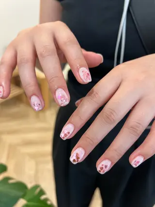 ネイル Nes.Nail所属・Miyagi Asamiのネイルデザイン