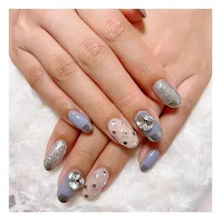 ネイル The Best Beauty受付担当のヘアスタイル