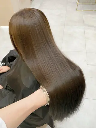 セミロング カラー ヘアアレンジ 赤み消し🫧韓国ヘア 🫧藤岡誠也のヘアスタイル