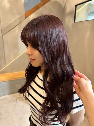 ロング カラー 小西 萌々香のヘアスタイル