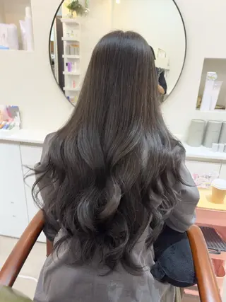 ロング カラー レイヤー/顔周り /いいぬまみかのヘアスタイル