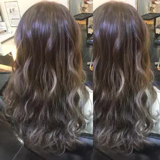 ロング カラー 早川 真幸のヘアスタイル