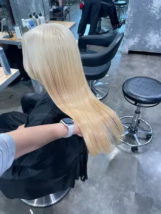 ロング カラー ハイトーン 横浜💞ミオのヘアスタイル