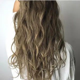 ショート ミディアム セミロング ロング カラー メンズカット特化柏駅 徒歩3分LOUのヘアスタイル