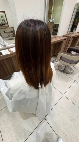 セミロング 薮押 いづみのヘアスタイル