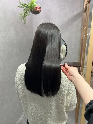 ロング 【透明感カラー‎✨】 中島日菜のヘアスタイル